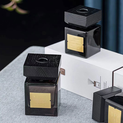 Отражетель 100ml Reed стеклянной бутылки роскошного масла благоуханием черный