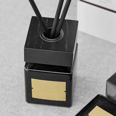 Отражетель 100ml Reed стеклянной бутылки роскошного масла благоуханием черный