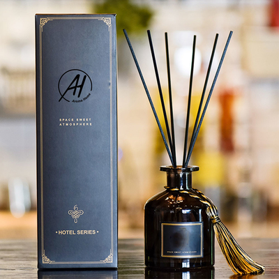 Бутылка 50ml отражетеля Reed деревянного ротанга благоуханием крышки черная с ручкой