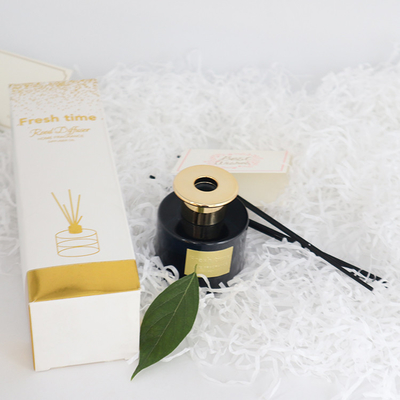 Подарок бутылки черноты отражетеля 100ml Reed ароматности роскошный установил с крышкой золота
