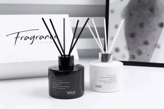 Подарок отражетеля Reed ароматности красочный установил роскошные духи 120ml с коробкой CMYK
